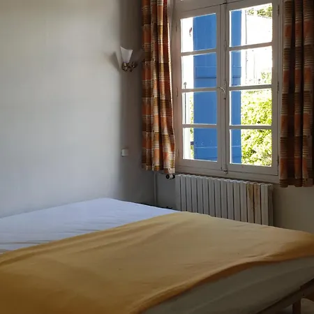 Jolie Maison Vendeenne, Animaux Sur Demande, Proche - Fr-1-476-52