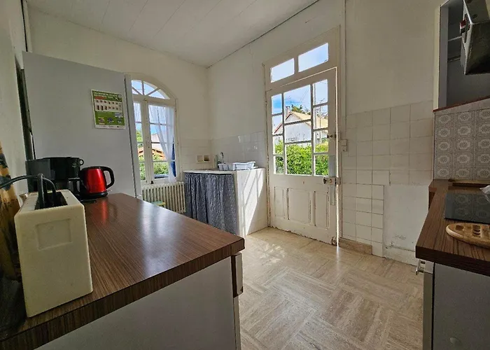 Jolie Maison Vendéenne, Animaux Sur Demande, Proche - Fr-1-476-52